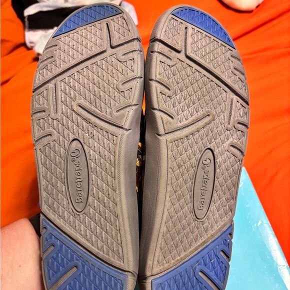 BareTraps Black Embroidered Flats - Picture 4 of 6